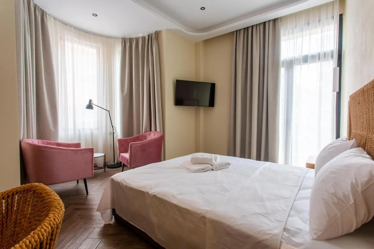 Leone Suites Saloniki Apartament