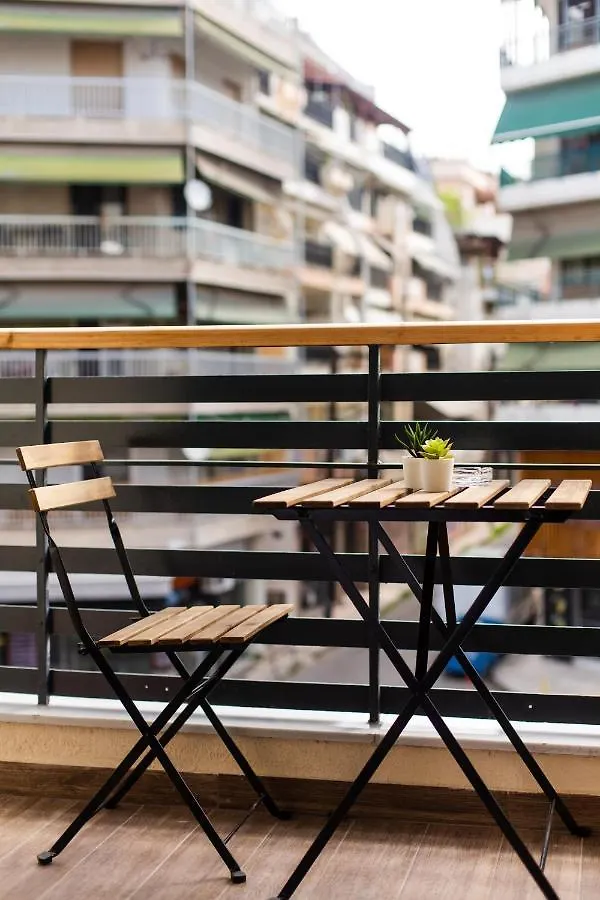 Leone Suites Thessaloniki Apartment