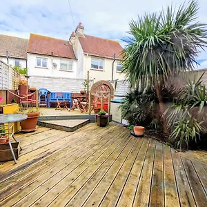 Stunning 4br House With Free Parking - By Innit Brighton