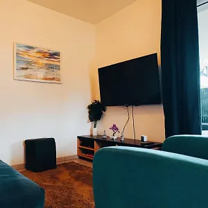 https://pleasant-garden.hotels-rhonealpes.com