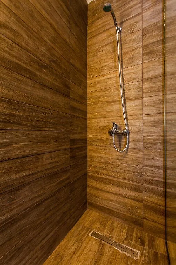 Leone Suites Thessaloniki Greece